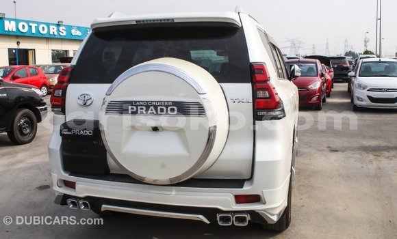 Acheter Import Voiture Toyota Prado Blanc à Import - Dubai, Rwanda Acheter Import Voiture Toyota Prado Blanc à Import - Dubai, Rwanda