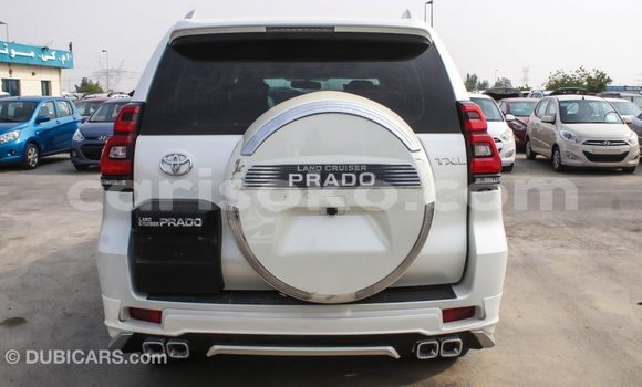 Acheter Import Voiture Toyota Prado Blanc à Import - Dubai, Rwanda Acheter Import Voiture Toyota Prado Blanc à Import - Dubai, Rwanda