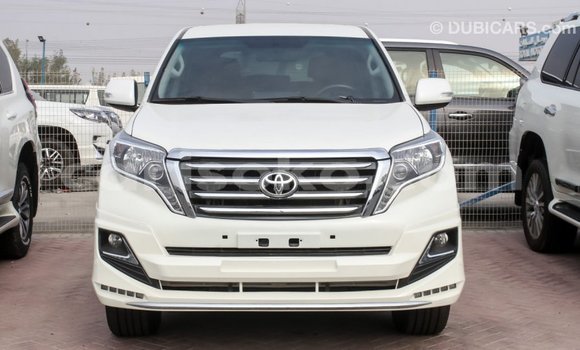Acheter Import Voiture Toyota Prado Blanc à Import - Dubai, Rwanda Acheter Import Voiture Toyota Prado Blanc à Import - Dubai, Rwanda