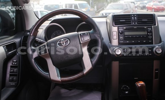 Acheter Import Voiture Toyota Prado Blanc à Import - Dubai, Rwanda Acheter Import Voiture Toyota Prado Blanc à Import - Dubai, Rwanda