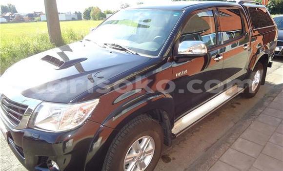 Acheter Occasion Voiture Toyota Hilux Noir à Kigali, Rwanda Acheter Occasion Voiture Toyota Hilux Noir à Kigali, Rwanda