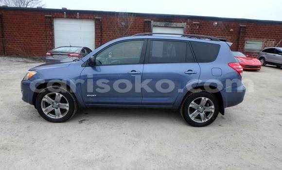 Acheter Occasion Voiture Toyota RAV4 Beige à Kigali, Rwanda Acheter Occasion Voiture Toyota RAV4 Beige à Kigali, Rwanda