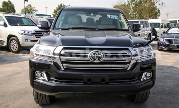 Buy New Toyota Land Cruiser Black Car in Bokwango in Rwanda Buy New Toyota Land Cruiser Black Car in Bokwango in Rwanda