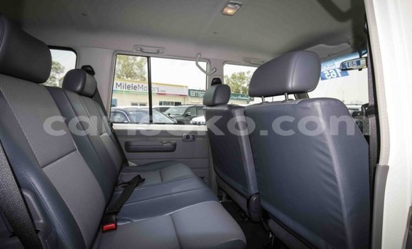 Buy New Toyota Land Cruiser White Car in Bokwango in Rwanda Buy New Toyota Land Cruiser White Car in Bokwango in Rwanda