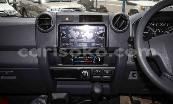 Buy New Toyota Land Cruiser White Car in Bokwango in Rwanda Buy New Toyota Land Cruiser White Car in Bokwango in Rwanda