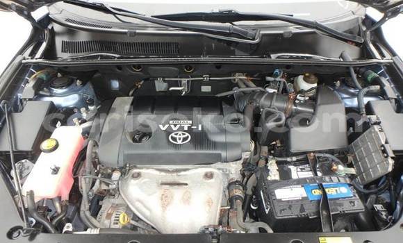 Acheter Occasion Voiture Toyota RAV4 Beige à Kigali, Rwanda Acheter Occasion Voiture Toyota RAV4 Beige à Kigali, Rwanda