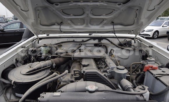 Buy New Toyota Land Cruiser White Car in Bokwango in Rwanda Buy New Toyota Land Cruiser White Car in Bokwango in Rwanda