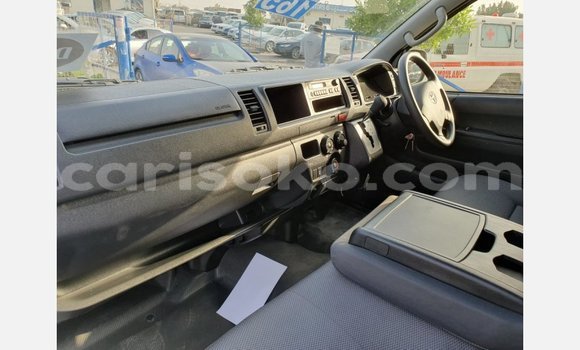 Buy New Toyota Hiace White Car in Bokwango in Rwanda Buy New Toyota Hiace White Car in Bokwango in Rwanda