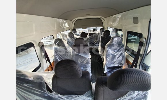 Buy New Toyota Hiace White Car in Bokwango in Rwanda Buy New Toyota Hiace White Car in Bokwango in Rwanda
