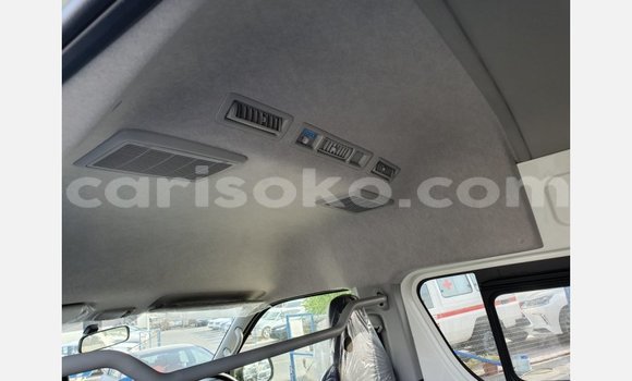 Buy New Toyota Hiace White Car in Bokwango in Rwanda Buy New Toyota Hiace White Car in Bokwango in Rwanda