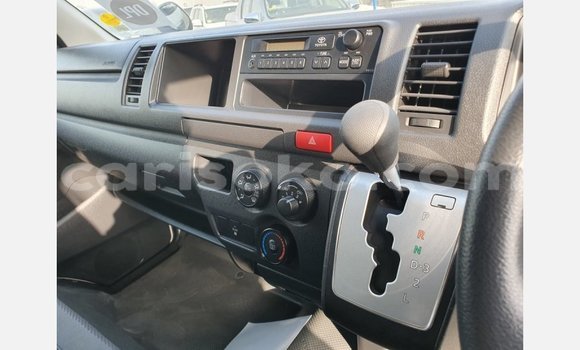 Buy New Toyota Hiace White Car in Bokwango in Rwanda Buy New Toyota Hiace White Car in Bokwango in Rwanda