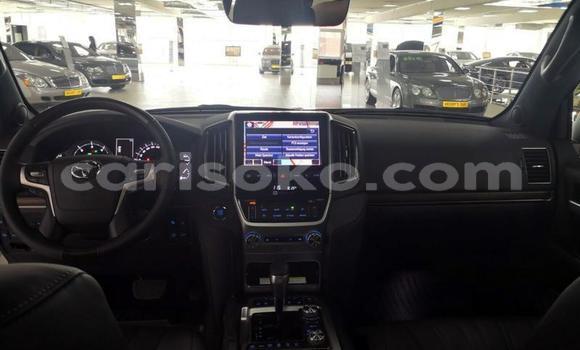 Buy Used Toyota Land Cruiser White Car in Kigali in Rwanda Buy Used Toyota Land Cruiser White Car in Kigali in Rwanda