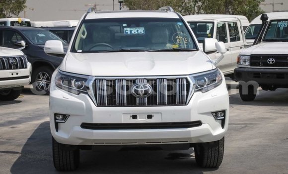 Buy New Toyota Prado White Car in Bokwango in Rwanda Buy New Toyota Prado White Car in Bokwango in Rwanda