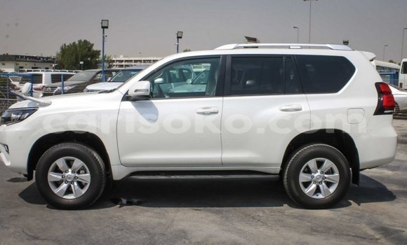 Buy New Toyota Prado White Car in Bokwango in Rwanda Buy New Toyota Prado White Car in Bokwango in Rwanda