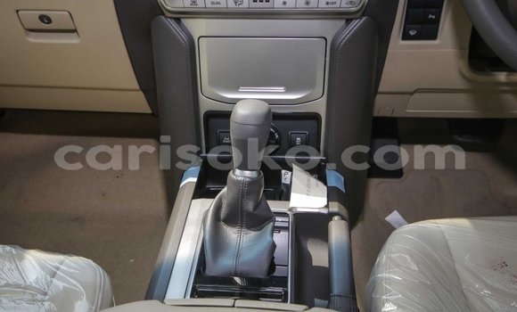 Buy New Toyota Prado White Car in Bokwango in Rwanda Buy New Toyota Prado White Car in Bokwango in Rwanda