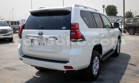 Buy New Toyota Prado White Car in Bokwango in Rwanda Buy New Toyota Prado White Car in Bokwango in Rwanda