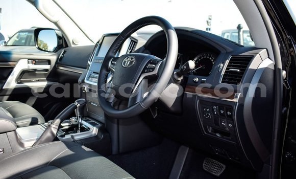 Buy New Toyota Land Cruiser Black Car in Butare in Butare Buy New Toyota Land Cruiser Black Car in Butare in Butare