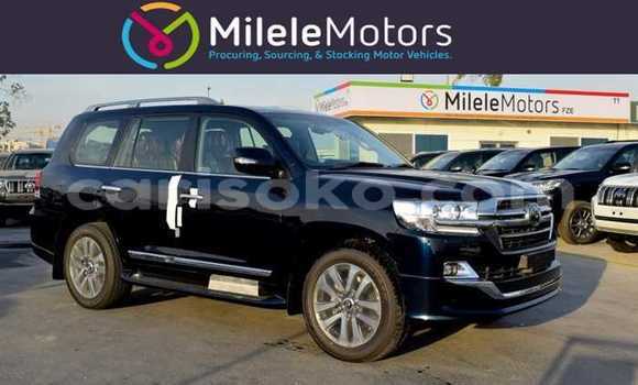 Buy New Toyota Land Cruiser Black Car in Bokwango in Rwanda Buy New Toyota Land Cruiser Black Car in Bokwango in Rwanda