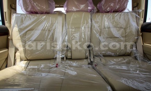 Buy New Toyota Land Cruiser White Car in Bokwango in Rwanda Buy New Toyota Land Cruiser White Car in Bokwango in Rwanda