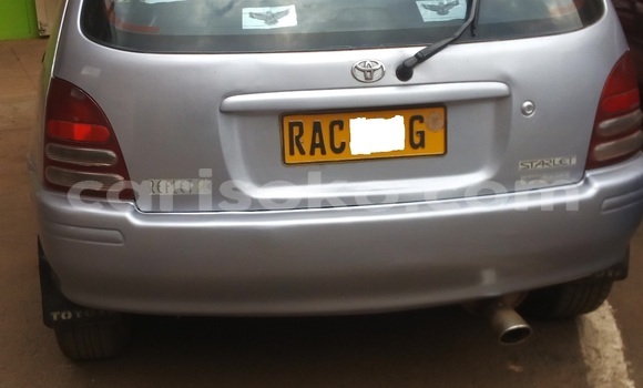 Sayi Na hannu Toyota Starlet Gris Mota in Kigali a Rwanda Sayi Na hannu Toyota Starlet Gris Mota in Kigali a Rwanda