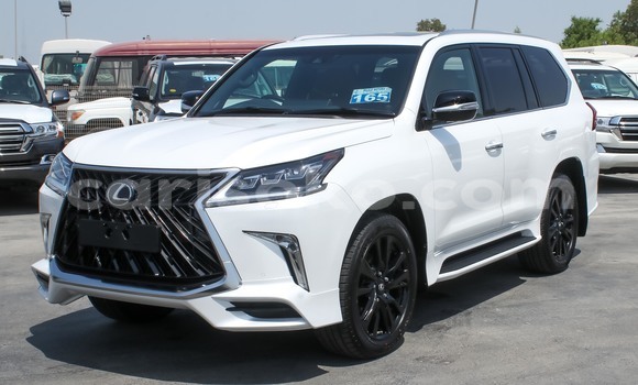 Buy New Lexus LX 570 White Car in Bokwango in Rwanda Buy New Lexus LX 570 White Car in Bokwango in Rwanda