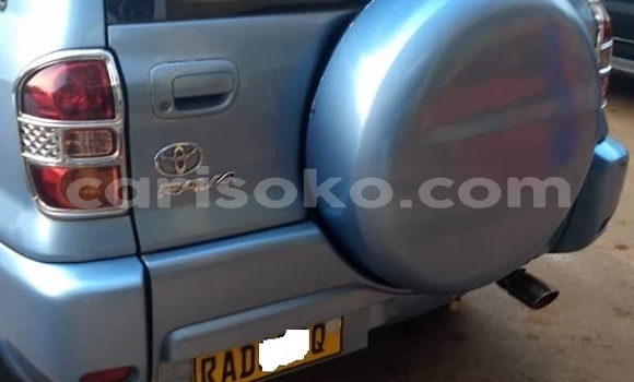 اشتري مستعمل Toyota RAV4 Bleu سيارة في Kigali في Rwanda اشتري مستعمل Toyota RAV4 Bleu سيارة في Kigali في Rwanda
