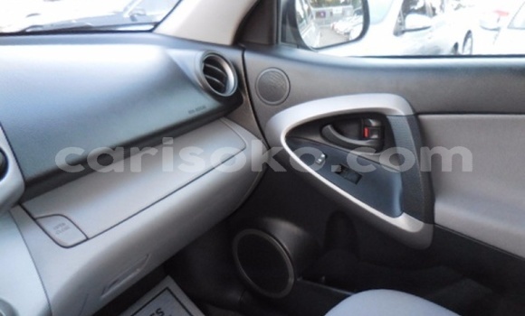 اشتري مستعمل Toyota RAV4 Gris سيارة في Kigali في Rwanda اشتري مستعمل Toyota RAV4 Gris سيارة في Kigali في Rwanda