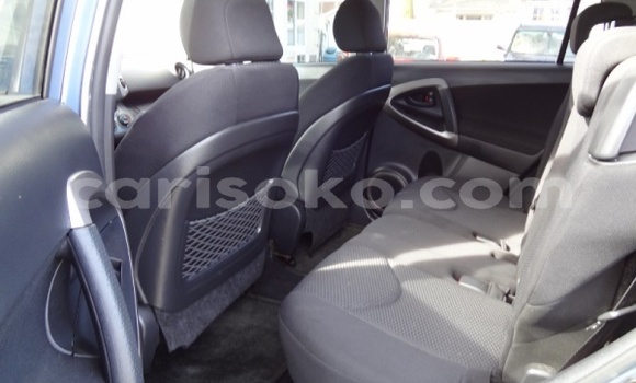 اشتري مستعمل Toyota RAV4 Bleu سيارة في Kigali في Rwanda اشتري مستعمل Toyota RAV4 Bleu سيارة في Kigali في Rwanda