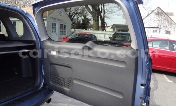 اشتري مستعمل Toyota RAV4 Bleu سيارة في Kigali في Rwanda اشتري مستعمل Toyota RAV4 Bleu سيارة في Kigali في Rwanda