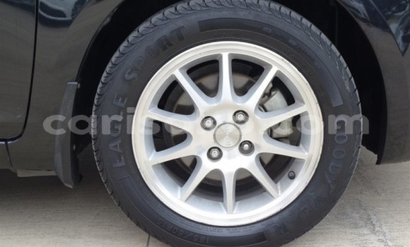 اشتري مستعمل Toyota Yaris Noir سيارة في Kigali في Rwanda اشتري مستعمل Toyota Yaris Noir سيارة في Kigali في Rwanda