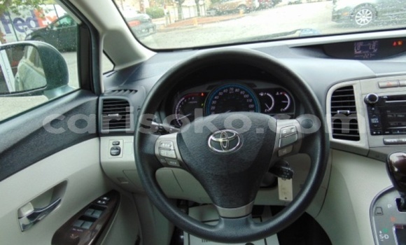 اشتري مستعمل Toyota Venza Bleu سيارة في Kigali في Rwanda اشتري مستعمل Toyota Venza Bleu سيارة في Kigali في Rwanda