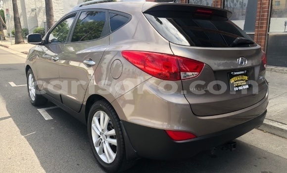 اشتري مستعمل Hyundai Tucson Noir سيارة في Kigali في Rwanda اشتري مستعمل Hyundai Tucson Noir سيارة في Kigali في Rwanda