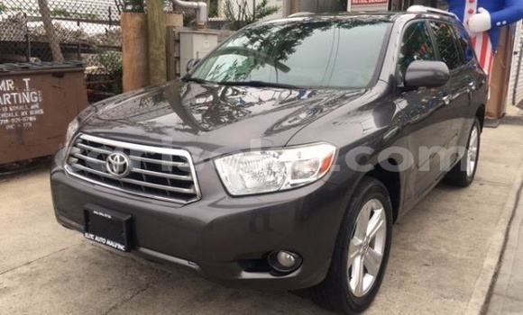 اشتري مستعمل Toyota Highlander Noir سيارة في Kigali في Rwanda اشتري مستعمل Toyota Highlander Noir سيارة في Kigali في Rwanda