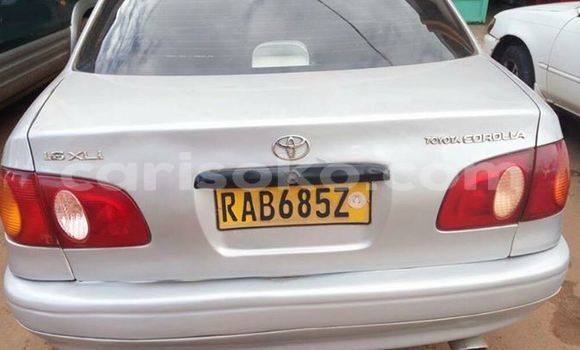 Sayi Na hannu Toyota Corolla Blanc Mota in Kigali a Rwanda Sayi Na hannu Toyota Corolla Blanc Mota in Kigali a Rwanda
