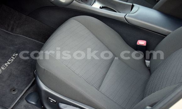 اشتري مستعمل Toyota Avensis Gris سيارة في Kigali في Rwanda اشتري مستعمل Toyota Avensis Gris سيارة في Kigali في Rwanda