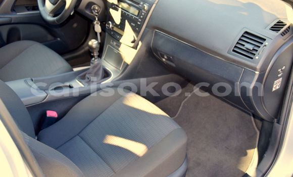 اشتري مستعمل Toyota Avensis Gris سيارة في Kigali في Rwanda اشتري مستعمل Toyota Avensis Gris سيارة في Kigali في Rwanda