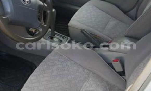 Sayi Na hannu Toyota Corolla Blanc Mota in Kigali a Rwanda Sayi Na hannu Toyota Corolla Blanc Mota in Kigali a Rwanda