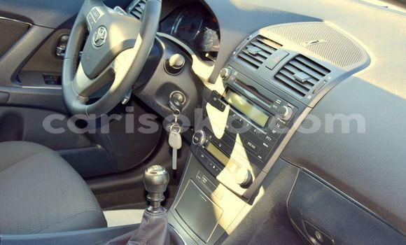 اشتري مستعمل Toyota Avensis Gris سيارة في Kigali في Rwanda اشتري مستعمل Toyota Avensis Gris سيارة في Kigali في Rwanda