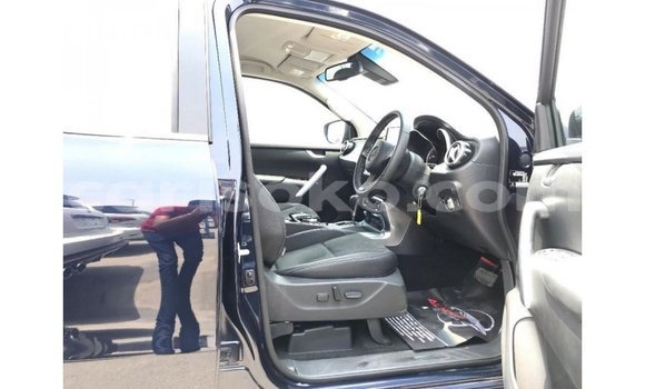 Acheter Import Voiture Mercedes-Benz 250 Bleu à Import - Dubai, Rwanda Acheter Import Voiture Mercedes-Benz 250 Bleu à Import - Dubai, Rwanda