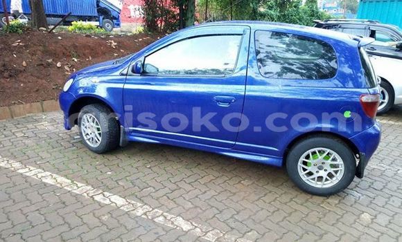Acheter Occasion Voiture Toyota Vitz Bleu à Kigali, Rwanda Acheter Occasion Voiture Toyota Vitz Bleu à Kigali, Rwanda