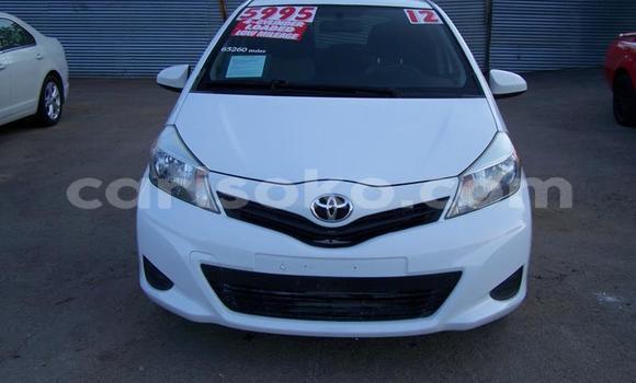 Acheter Occasion Voiture Toyota Yaris Blanc à Kigali, Rwanda Acheter Occasion Voiture Toyota Yaris Blanc à Kigali, Rwanda
