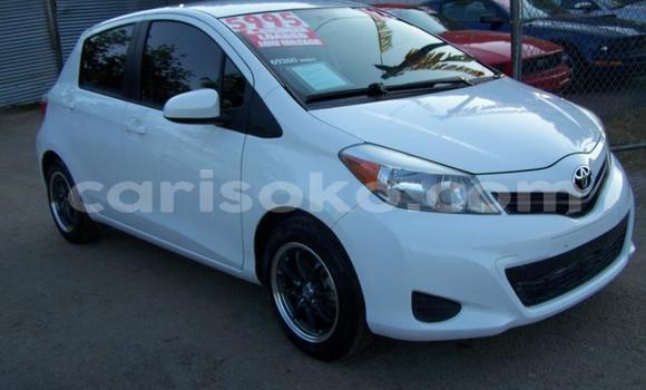 Acheter Occasion Voiture Toyota Yaris Blanc à Kigali, Rwanda Acheter Occasion Voiture Toyota Yaris Blanc à Kigali, Rwanda