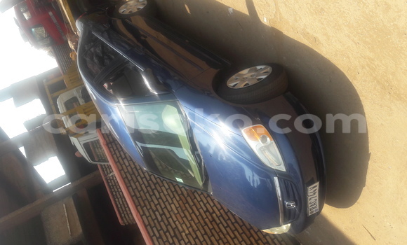اشتري مستعمل Honda Civic Bleu سيارة في Kigali في Rwanda