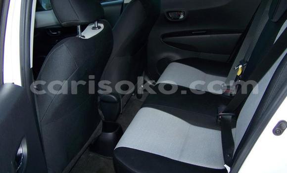 Acheter Occasion Voiture Toyota Yaris Blanc à Kigali, Rwanda Acheter Occasion Voiture Toyota Yaris Blanc à Kigali, Rwanda