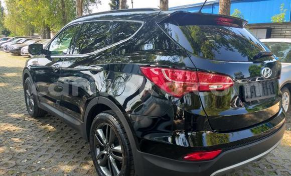 Buy Used Hyundai Santa Fe Black Car in Kigali in Rwanda Buy Used Hyundai Santa Fe Black Car in Kigali in Rwanda