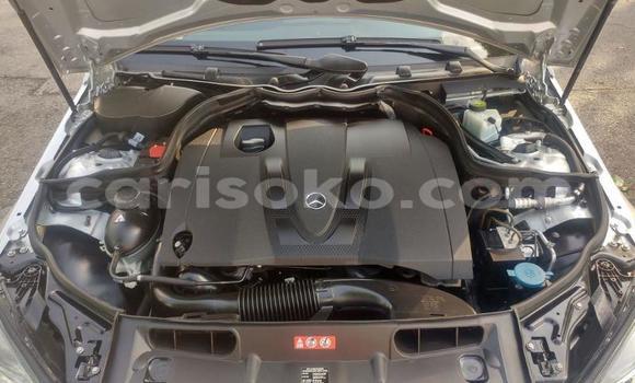 Sayi Na hannu Mercedes-Benz C–Class Gris Mota in Kigali a Rwanda Sayi Na hannu Mercedes-Benz C–Class Gris Mota in Kigali a Rwanda