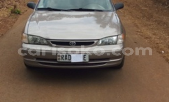 Acheter Occasion Voiture Toyota Corolla à Kigali, Rwanda Acheter Occasion Voiture Toyota Corolla à Kigali, Rwanda