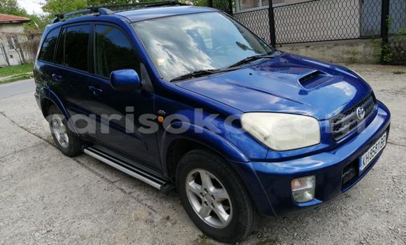 Acheter Occasion Voiture Toyota RAV4 Bleu à Kigali, Rwanda Acheter Occasion Voiture Toyota RAV4 Bleu à Kigali, Rwanda