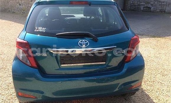 Acheter Occasion Voiture Toyota Yaris Bleu à Kigali, Rwanda Acheter Occasion Voiture Toyota Yaris Bleu à Kigali, Rwanda