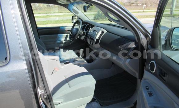 Sayi Na hannu Toyota Tacoma Noir Mota in Kigali a Rwanda Sayi Na hannu Toyota Tacoma Noir Mota in Kigali a Rwanda